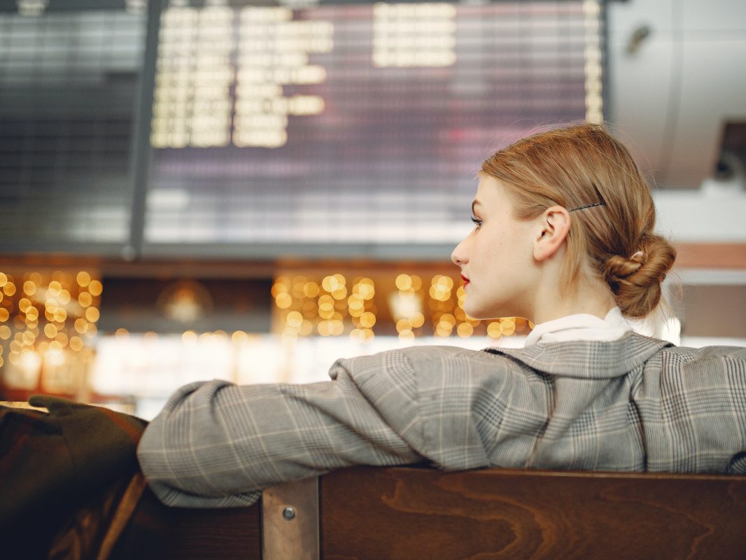 cómo cuidar la piel durante los viajes en avión